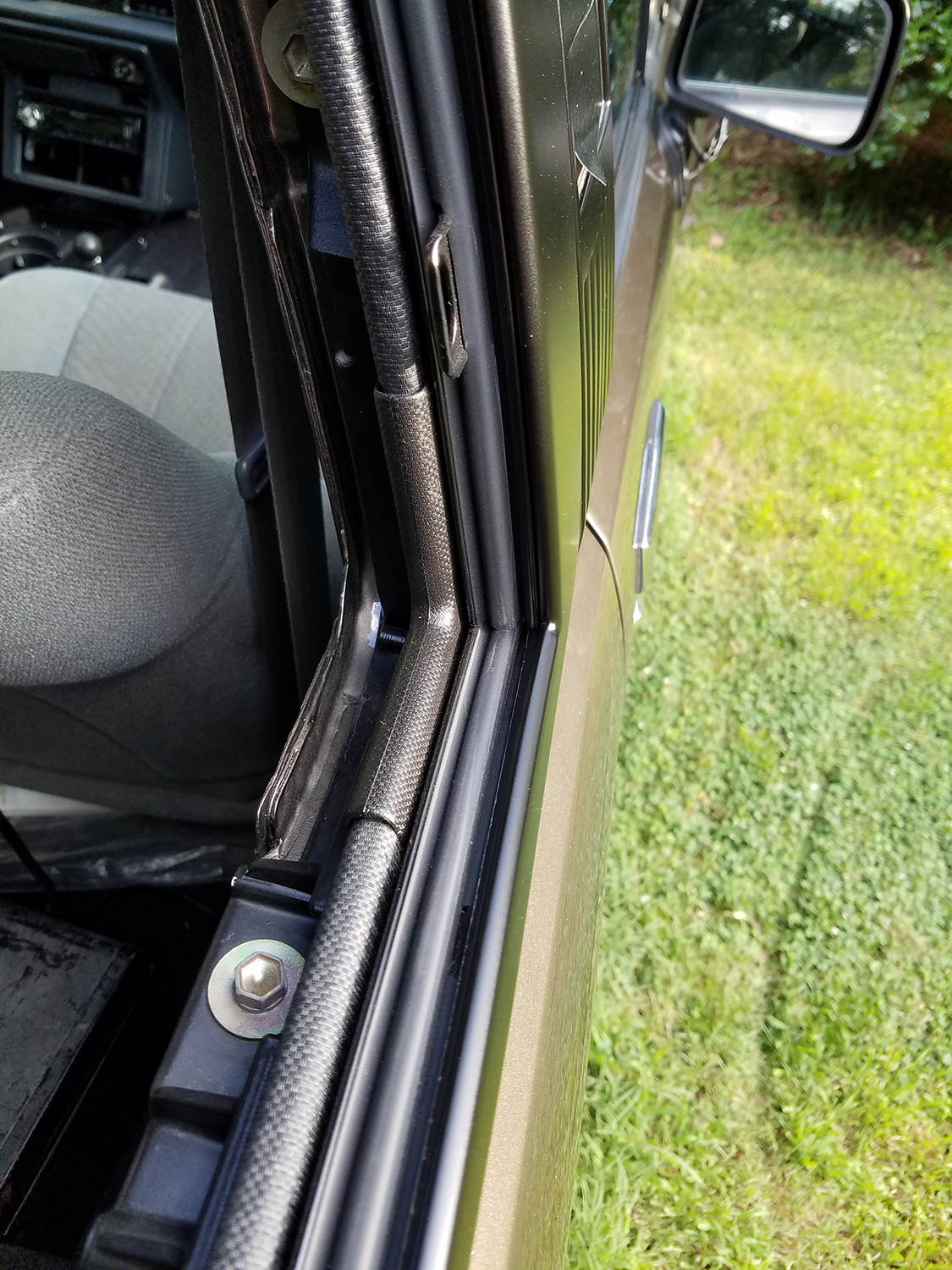 4 Runner - Rear Sliding Window Run