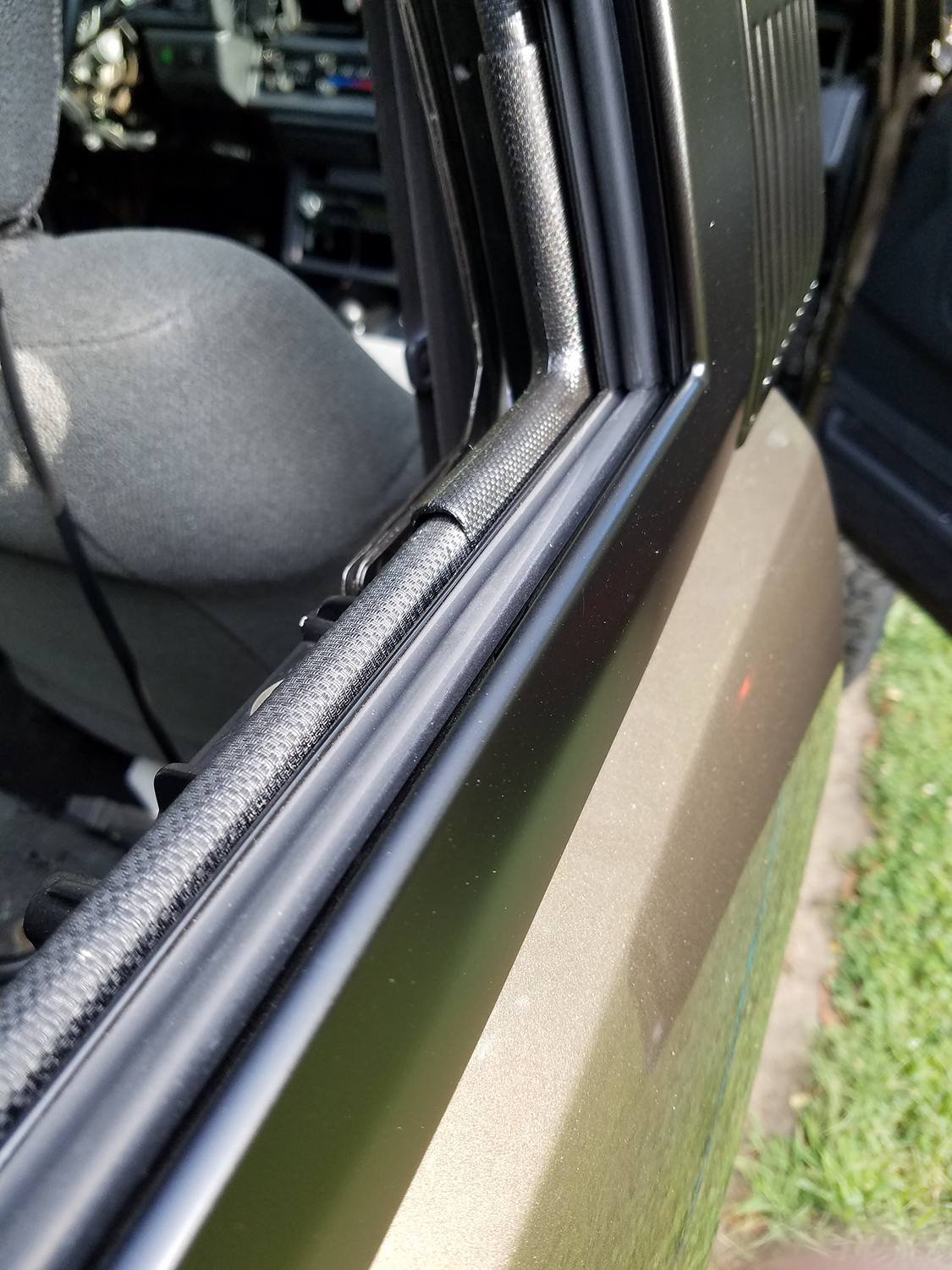 4 Runner - Rear Sliding Window Run