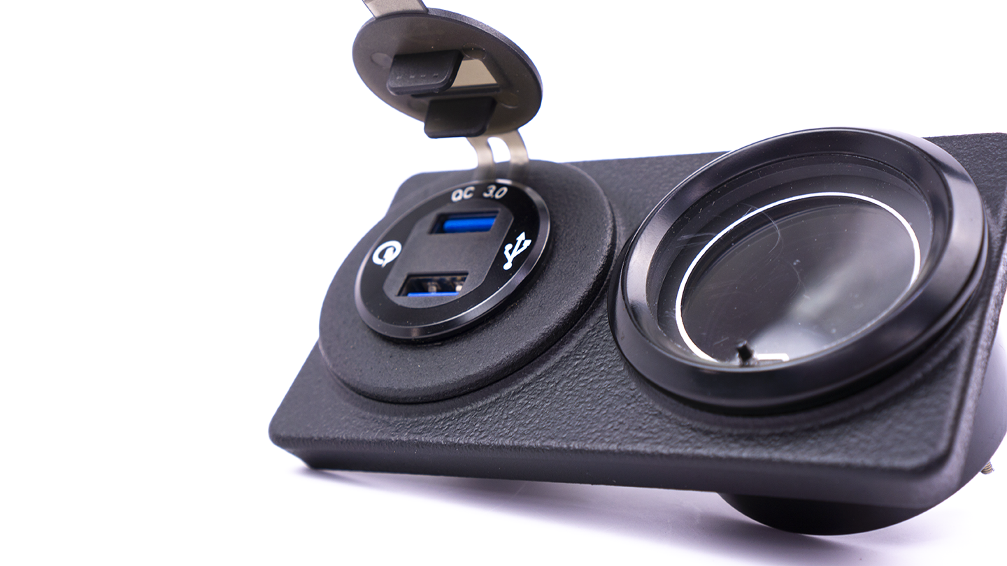 R33 - Dual Gauge Pod - Ashtray