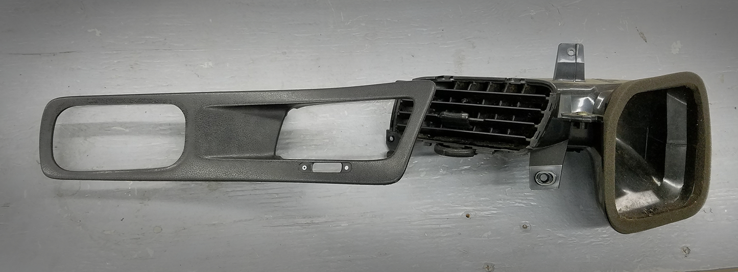 S14 - Gauge Pod - Door Vent (Vented)